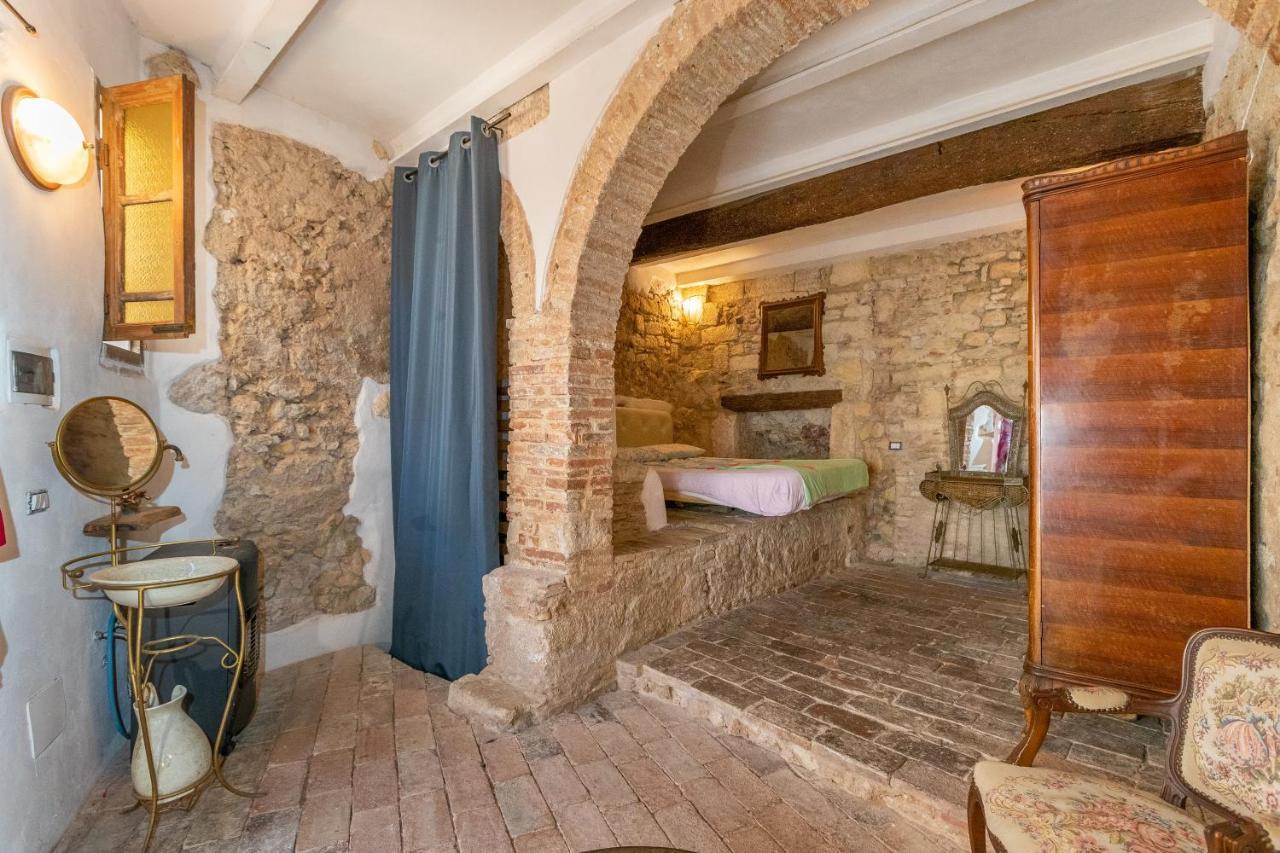 Un Pezzo Di Storia Vicino Al Mare Rosignano Marittimo Exterior foto